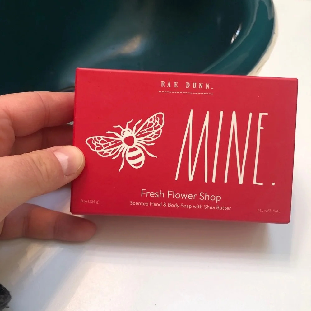 NIB RAE DUNN VALENTINES BAR SOAP